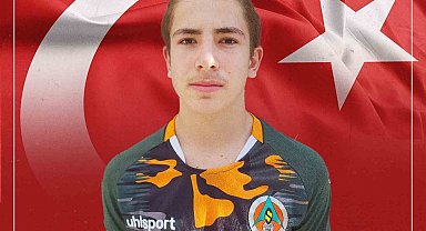 Alanyasporlu futbolcuya milli takım daveti