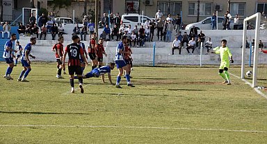 Aliağa Belediyesi Helvacıspor, Çiğli Belediyespor'u 2-0 yendi