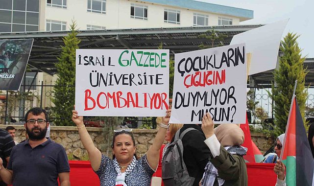 ALKÜ'de Filistin'e destek yürüyüşü