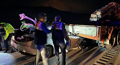 Amasya'da vinçle otomobil çarpıştı: 1 ölü