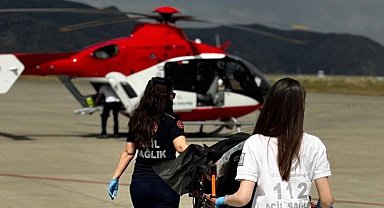 Ambulans helikopter yaşlı hasta için havalandı