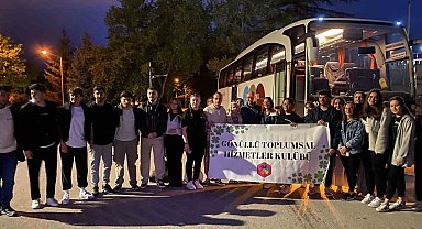 Anadolu Üniversitesi öğrencileri deprem bölgesinde kütüphaneler kurmak için yola çıktı
