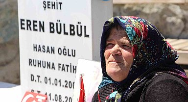 Anneler Günü'nde herkes annesini hatırlarken o oğlunu özlüyor