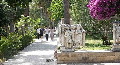 Antalya'da 'Müzeler Günü'nde ziyaretçi birincisi Olympos Antik Kenti oldu