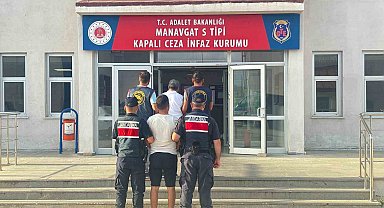 Aranırken sahte kimlikle 3 ayrı işletme kurdular, JASAT'dan kaçamadılar