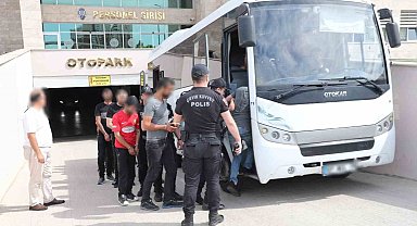 Asayiş ve diğer suçlardan aranan 160 kişiye eş zamanlı operasyon
