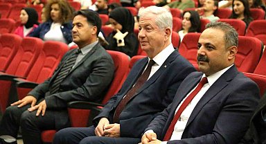 ASÜ'de "Türkiye Yüzyılında Üniversite Gençliği" sempozyumu