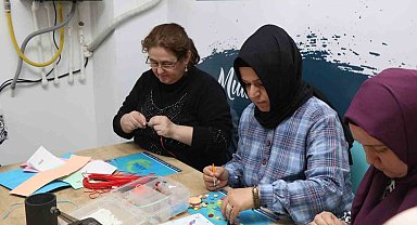 Atık malzemeler sanat eserine dönüşüyor