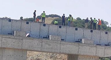 Aydın-Denizli Otoyolu'nda çalışan işçiler yine eyleme başladı