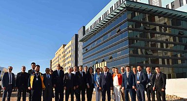 Aydın Şehir Hastanesi hızla yükseliyor