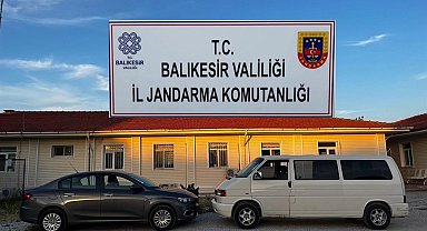 Ayvalık'ta 15 göçmen ve 2 yabancı uyruklu organizatör yakalandı