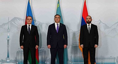 Azerbaycan ve Ermenistan Dışişleri Bakanları Kazakistan'da bir araya geldi