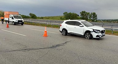 Babaeski'de maddi hasarlı trafik kazası