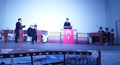 Bafra'da "Kurtuluş'tan Cumhuriyet'e" sahnelendi