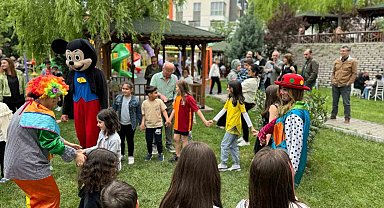 Bahar şenliği ve Anneler gününde bir araya geldiler