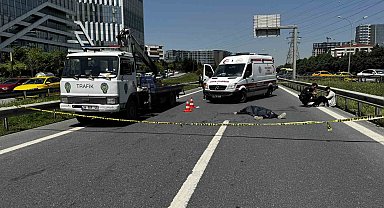 Bahçelievler'de 'makas" faciası: Motosiklet sürücüsü bariyere çarptı, arkadaşı hayatını kaybetti