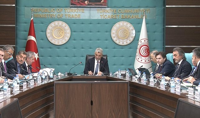 Bakan Bolat: "Çiftçilerimizin ekonomik ve sosyal refahını arttırmak için kooperatiflerimize destek vermeye devam edeceğiz"