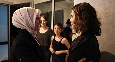 Bakan Göktaş'tan şehit kızına ziyaret