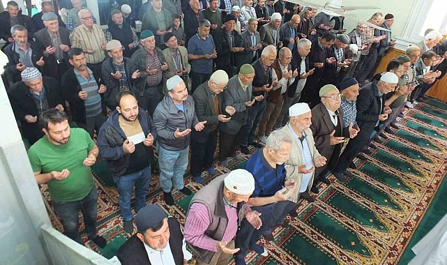 Balıkesir'de çiftçi hayrı 2 bin kişiyi buluşturdu