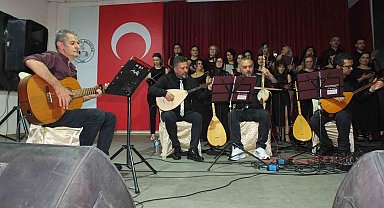 Balıkesir'de doktor ve hemşirelerden Şifalı Ezgiler Konseri