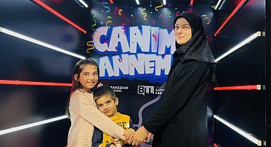 Başakşehirli çocuklardan annelerine 3 boyutlu sürpriz