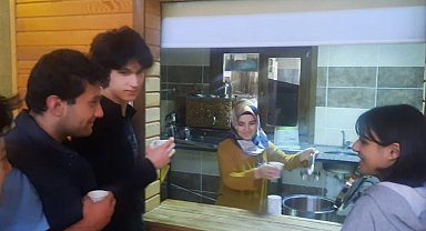 Başkan Akel'den öğrencilere çorba jesti