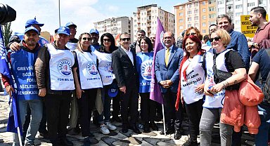 Başkan Ataç, 1 Mayıs'ı işçilerle kutladı