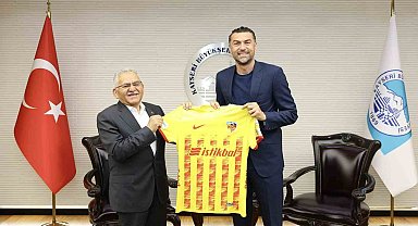 Başkan Büyükkılıç'a "sarı kırmızı" ziyaret
