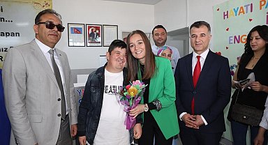 Başkan Durbay engelleri aşan gençlerle buluştu
