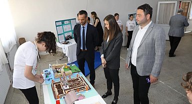 Başkan Durbay genç bilim tutkunlarıyla buluştu