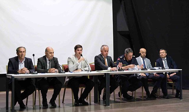 Başkan Mandalinci muhtarlarla buluştu