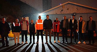 Başkan Onursal Adıgüzel gece mesaisinde işçi ve emekçilerin 1 Mayıs'ını kutladı