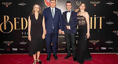 Başkan Tugay'a "Sanata Destek" Ödülü