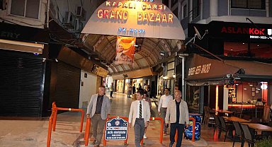 Başkan Ünlü'den gece denetimi