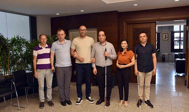 Başkan Zencirci, Altı Nokta Körler Derneği'ni ağırladı