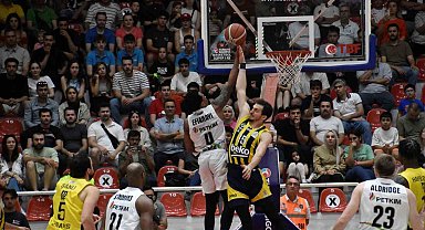 Basketbol Süper Ligi: Aliağa Petkimspor: 71 - Fenerbahce Beko: 100