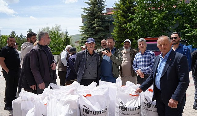 Bayburt'ta 252 üreticiye yüzde 40 devlet destekli 88 ton korunga tohumu dağıtıldı