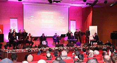 Bayburt'ta Öğretmen Korosu Tasavvuf Musikisi Konseri düzenlendi