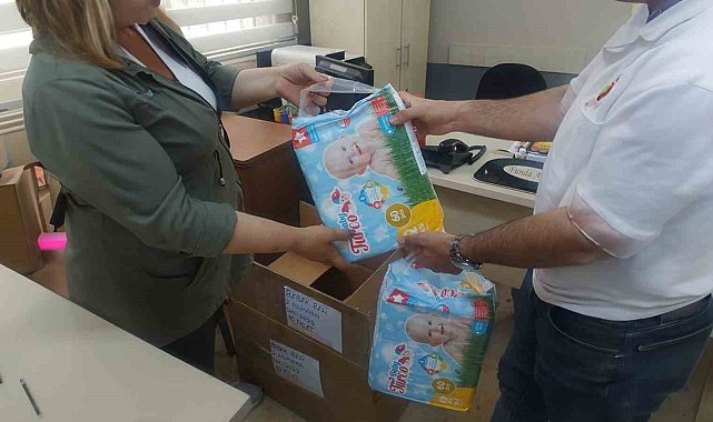 Bayraklı'da 8 bin 500 haneye 51 bin hijyen paketi