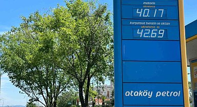 Benzin istasyonlarında fiyat tabelaları değişti
