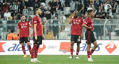 Beşiktaş, sezonun son iç saha maçını beraberlikle tamamladı
