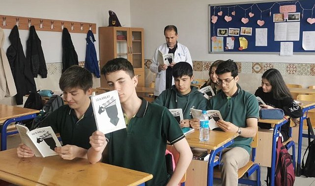 Beyşehir'de lise öğrencileri yazdıkları hikayeleri kitaplaştırdı