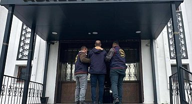 Bingöl'de JASAT dedektifleri aranan 2 şahsı yakaladı