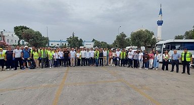 Bodrum'u cadde, sokak gezerek temizlediler