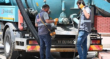 Bozüyük'te yağmur suyu ve kanalizasyon hatları temizleniyor