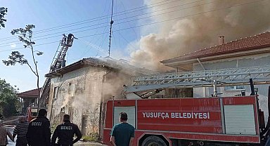 Burdur'da depoda çıkan yangın evlere sıçradı: 2 ev ve 1 depo kullanılamaz hale geldi