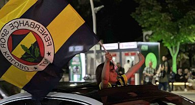 Burdur'da Fenerbahçeliler galibiyeti coşku ile kutladı