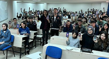 Bursa polisi "En İyi Narkotik Polisi Anne" bilgilendirmesi yaptı