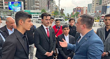 Bursa Ülkü Ocakları'ndan 3 Mayıs için anlamlı sergi