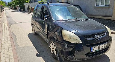 Bursa'da cip ile motosiklet çarpıştı: 3 yaralı